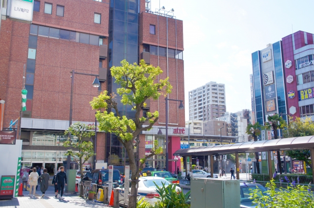 南向き前面道路幅員7.9m、日当たり良好＆開放感ありの地に集合住宅のプランをご用意