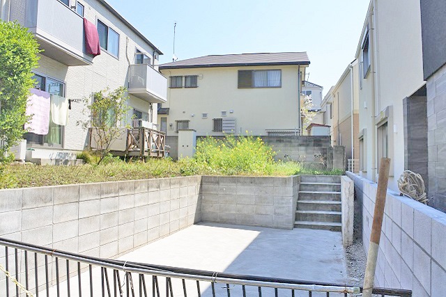 Selection レトロで緑豊かな「若林5丁目」