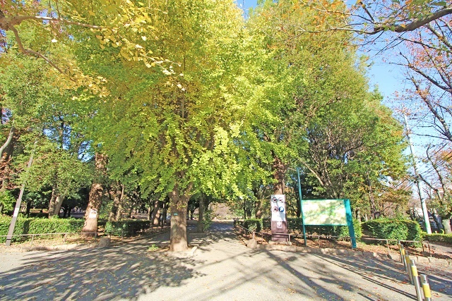 Selection 間口10ｍ、自然が多く閑静な邸宅地