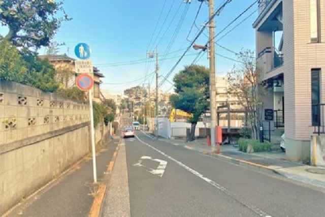 Selection すずかけ通りを通って、自由が丘まで徒歩圏内♪