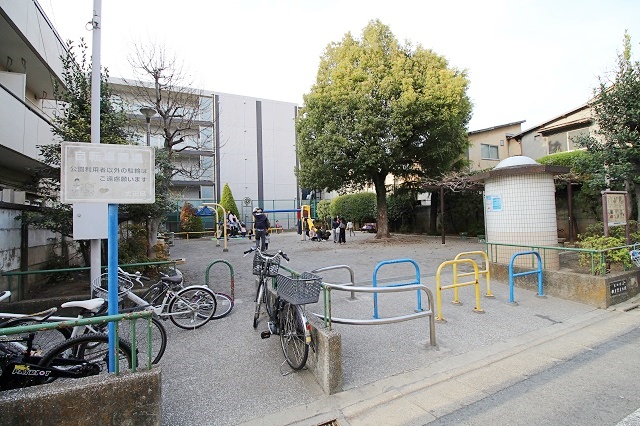Selection 二世帯住宅にも！ボリュームが入る整形地、西馬込