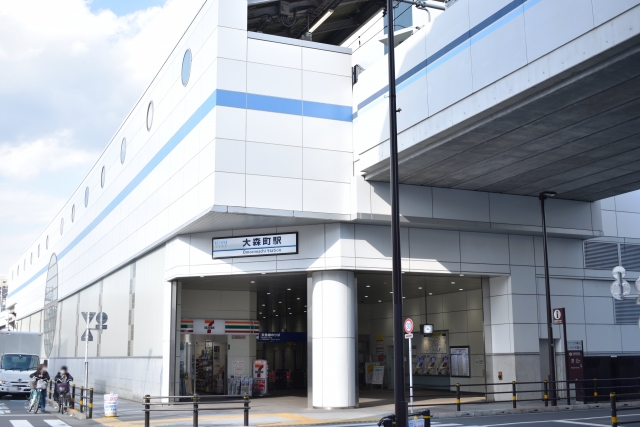 駅から徒歩4分の好立地、交通アクセス良好。270㎡超の事業用地