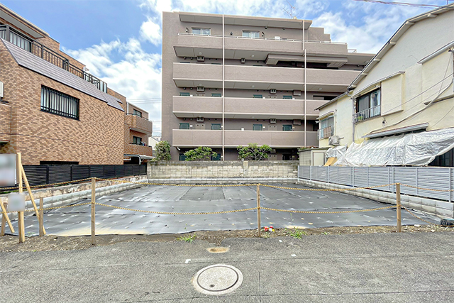 約131㎡超の広さを有した新宿区の限定一区画。環境の良い好条件が揃っています