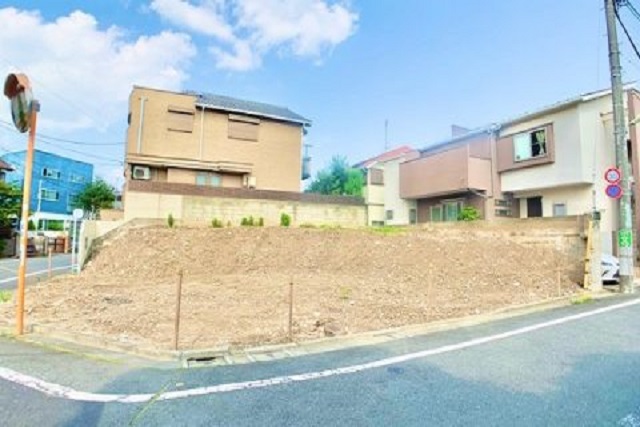 Selection 6ｍ×8ｍ角地に位置する58坪 整形地