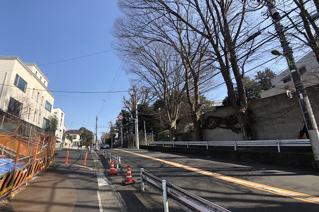 Selection 　環状線から少し入った高台の閑静な住宅地