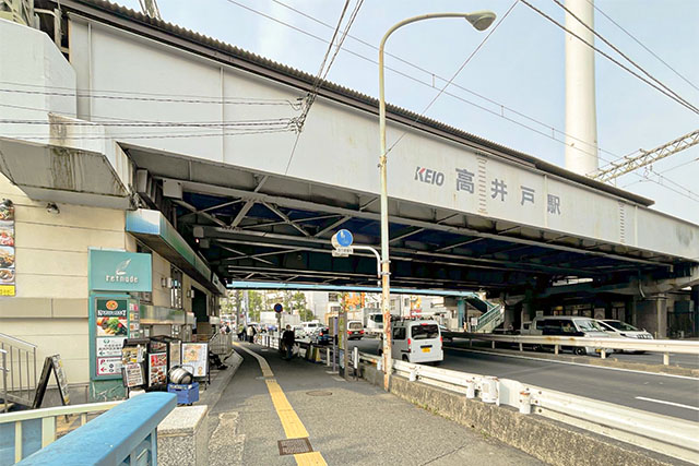 広い間口と前面道路、静かでも利便性に優れた住環境の整形地