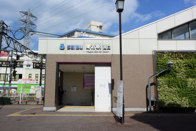 利便さの隣にある低層住居、落ち着きのある日常を野方で