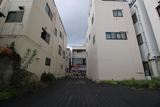 「都立家政」駅徒歩2分、ゆとりの広さに理想の邸宅を