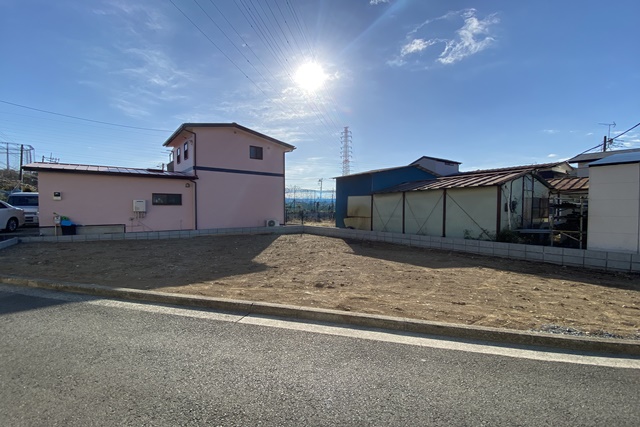 Selection 大通りから住宅街地へ！駅徒歩4分の限定1区画！