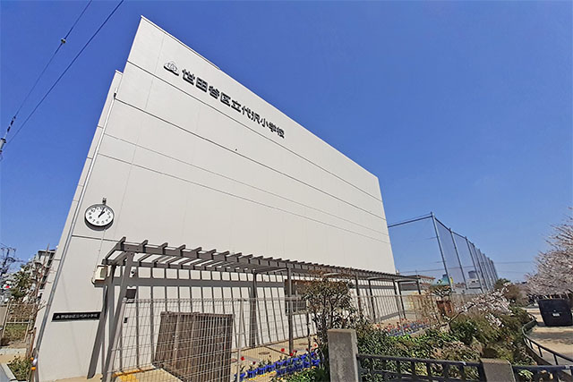代田の高台に27帖リビングの注文住宅を