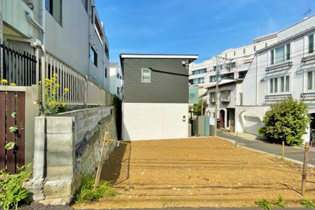 「南青山」にアパレルショップ風オーダーメイド住宅を