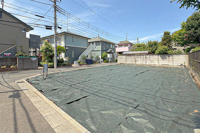 陽光降り注ぐ整形地、千歳船橋駅徒歩5分の開放的な暮らし