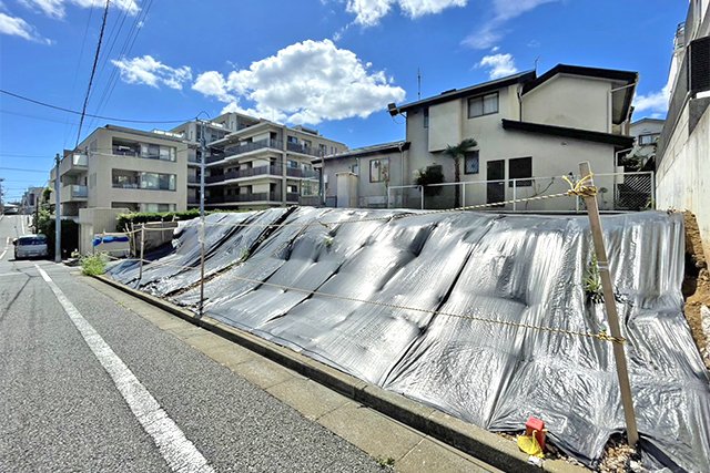 スカイブルーも家の一部に。屋上が日常をちょっと贅沢にしてくれる暮らし