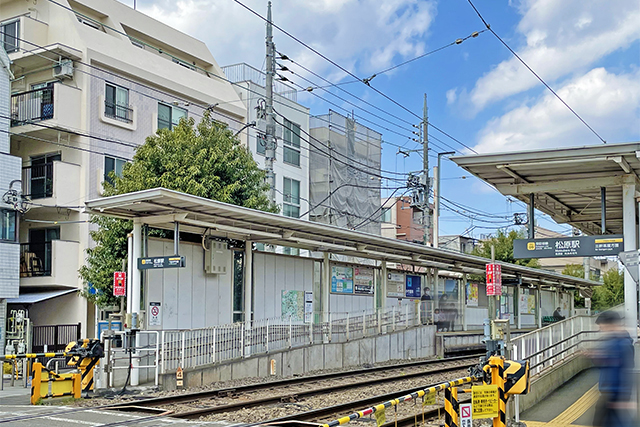 赤堤アドレス！駅8分の北西角地に開放感のある戸建を