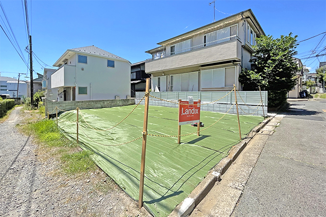 衣食住のアラカルト～「北沢」の南東×北東角地～