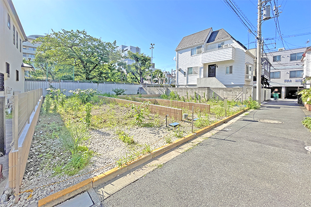 風が通り抜ける心地の良い住環境。約25坪の整形地