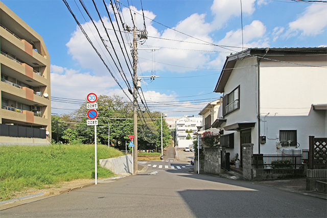 Selection 間口20ｍ超の東南角地でゆとりある暮らし